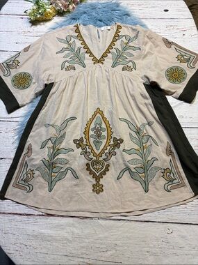 Bluivy Boho Embroidered Babydoll Dress sz M
